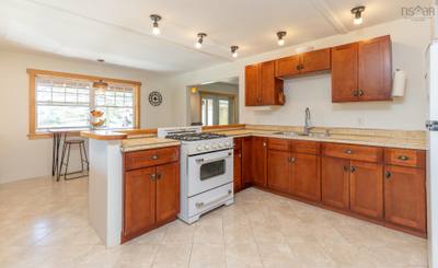 236 Canoe Lake Estates Road — photo 7