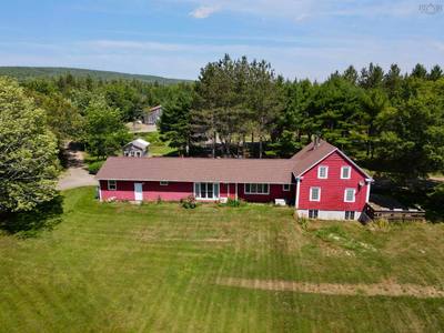 2639 Cabot Trail — photo 3