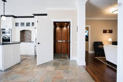 6177 Regina Terrace — photo 5