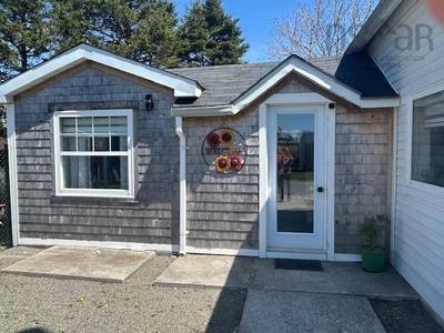 1208 Stoney Island Road — photo 6