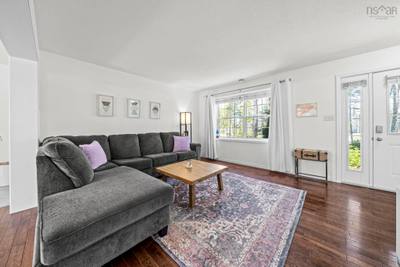 3340 Sackville Drive — photo 5