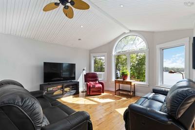 110 Oakridge Road — photo 5