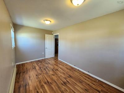 2280 Loch Lomond Road — photo 6