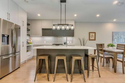 13 Helen Creighton Court — photo 8
