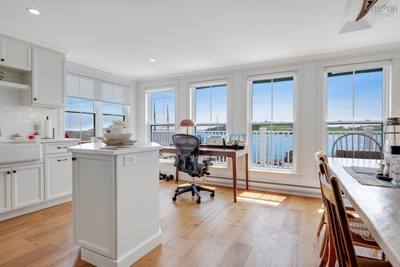 94 Montague Street — photo 8