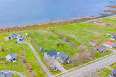 923 Highway 1 — photo 2