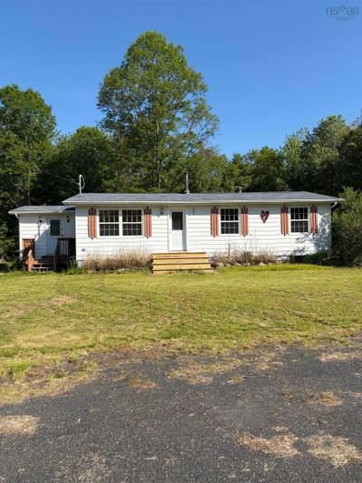 2396 Highway 10 — photo 3