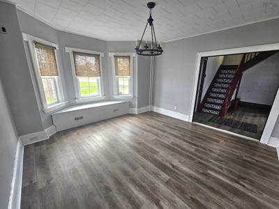 455 Purves Street — photo 8