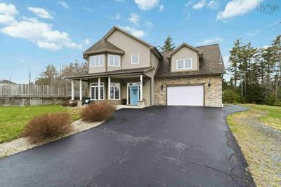 63 Danica Drive — photo 2