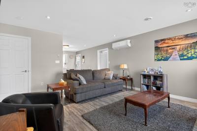 17 Moore Street — photo 3