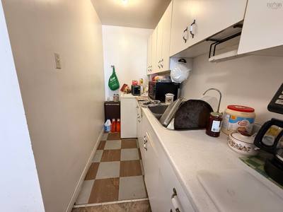 574 Burntcoat Road — photo 3