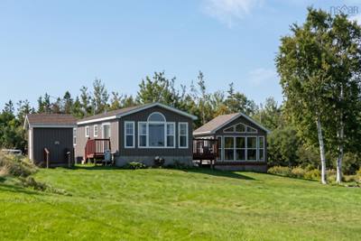 23 Heron Drive — photo 2