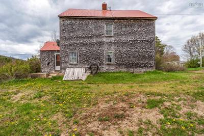 9427 Highway 8 — photo 4