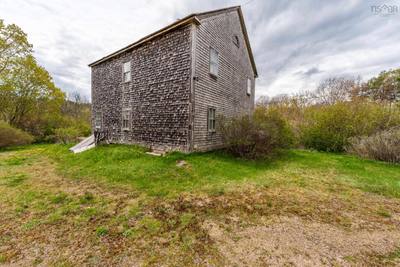 9427 Highway 8 — photo 7