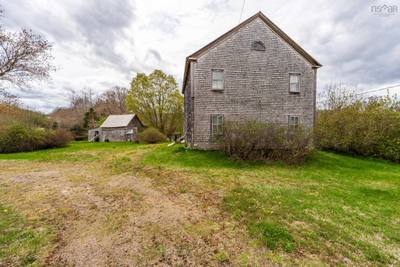 9427 Highway 8 — photo 8