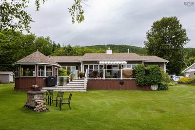 426 Stewart Road — photo 7