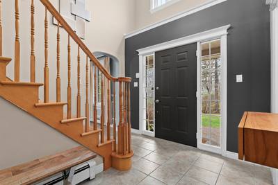 150 Matthew Drive — photo 4