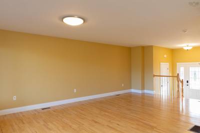33 Haystead Ridge — photo 4