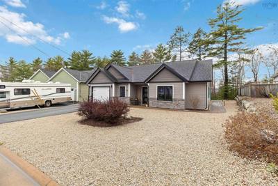 71 Acorn Drive — photo 3
