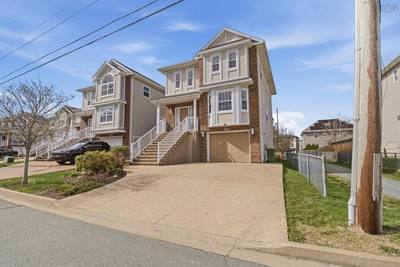 43 Fathom Court — photo 2