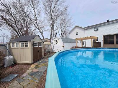 80 Parkwood Drive — photo 4