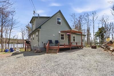 744 Pioneer Drive — photo 3