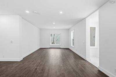 221 Maclean Street — photo 7