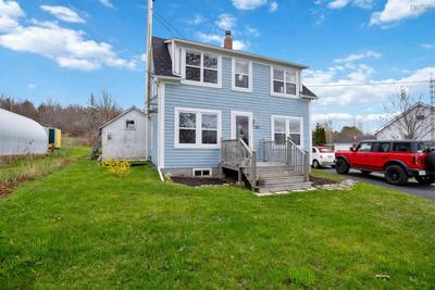 521 Granville Road — photo 3