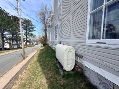 218 Fraser Street — photo 4
