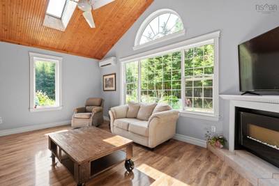 6 Spruce Lane — photo 4