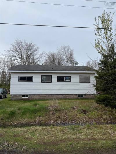 12 Cedar Lane — photo 2