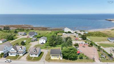 8137 Highway 1 — photo 2