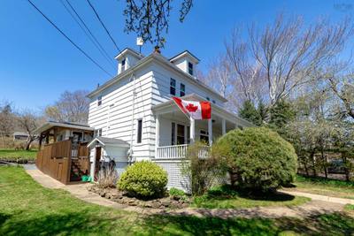 26 Culloden Road — photo 3