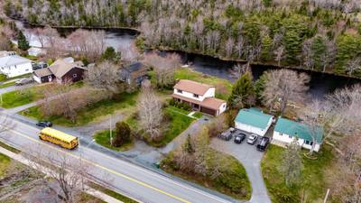 2395 St. Margarets Bay Road — photo 2