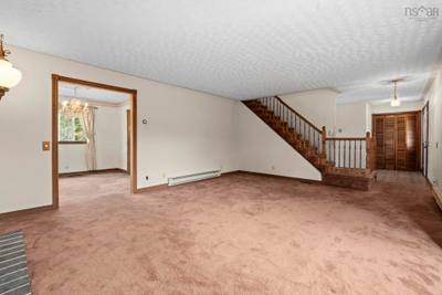 2395 St. Margarets Bay Road — photo 8