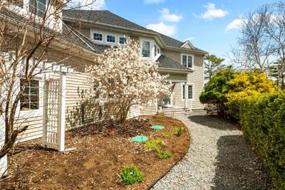 1 Eagle Point Lane — photo 3