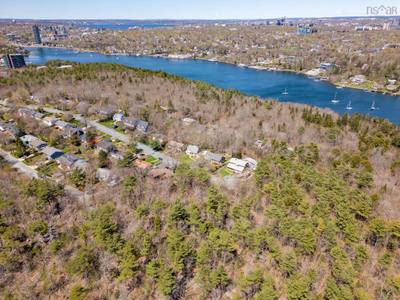 35&37 Fleming Drive — photo 4