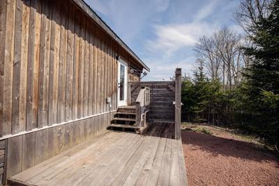 49 Lakelands Road — photo 8