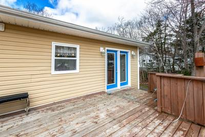 23 Landry Crescent — photo 5