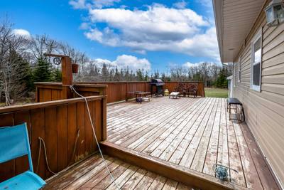 23 Landry Crescent — photo 6