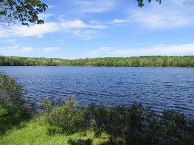 70 Sefferns Lake Drive — photo 4