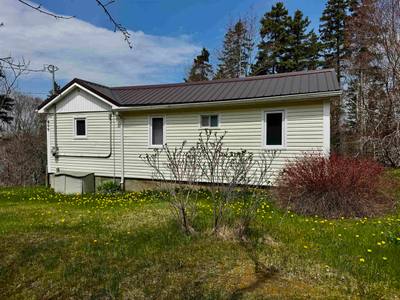499 Corbetts Cove Rd. — photo 3