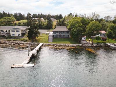 216 Hebb Point Road — photo 4