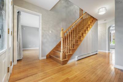 17 Pineview Crescent — photo 4