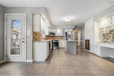 17 Pineview Crescent — photo 5