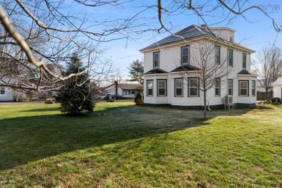6 Hamilton Avenue — photo 4