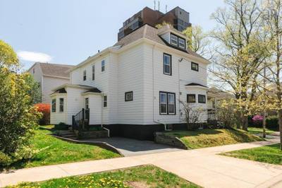 1535 Larch Street — photo 2