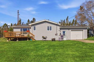 286 Beaver Harbour Road — photo 4