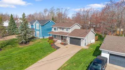 25 Terrace Heights Drive — photo 2