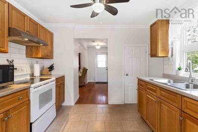 57 St Phillips Street — photo 4
